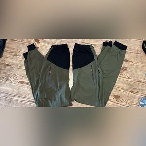 Green maternity scrub joggers